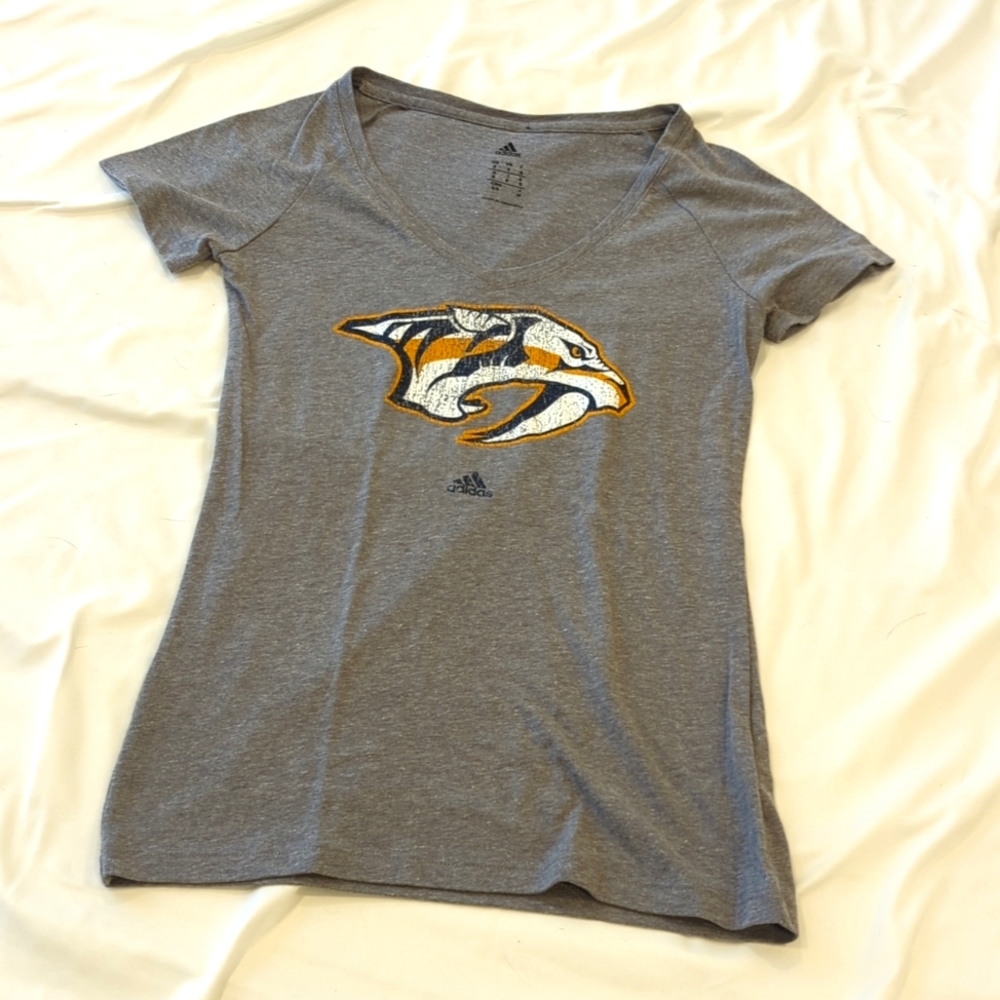 Nashville Predators Women's Adidas Tshirt NWOT